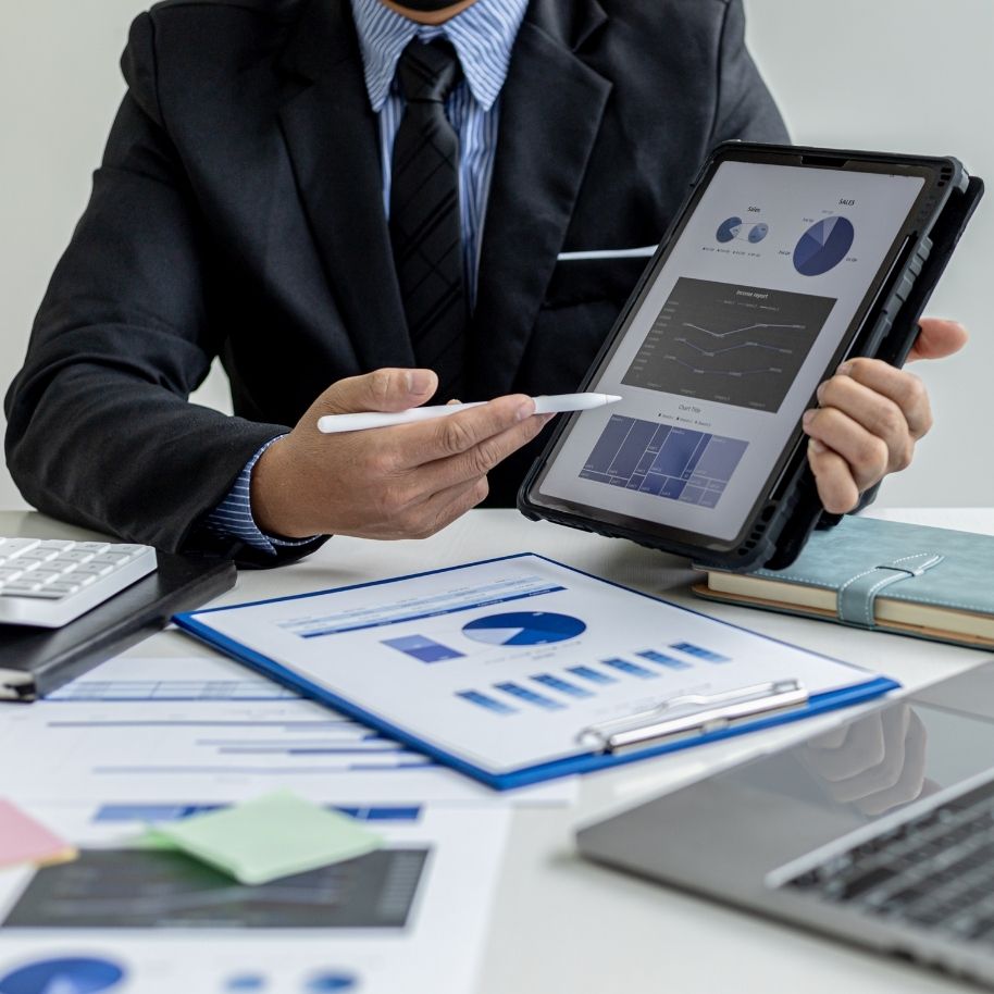 Força de Vendas + E-commerce B2B: Por que seus vendedores vão ganhar mais (e não menos)